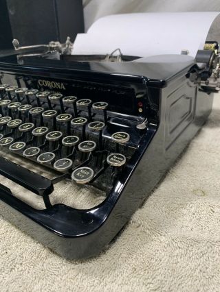 1938 L.  C.  Smith & Corona Standard Typewriter - Exterior 2