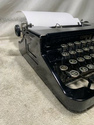 1938 L.  C.  Smith & Corona Standard Typewriter - Exterior 3