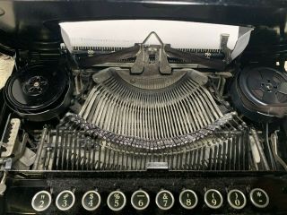 1938 L.  C.  Smith & Corona Standard Typewriter - Exterior 7