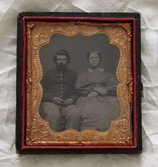 1/6 Tintype Civil War Union Soldier & Wife Sweetheart Antique Photo Half Case