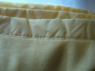 VINTAGE Acrylic WOVEN Blanket YELLOW Twin Full 72 