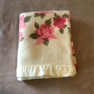 Vintage Fieldcrest St.  Marys All Pure Wool Blanket Pink Floral Satin Edges 71x86 8