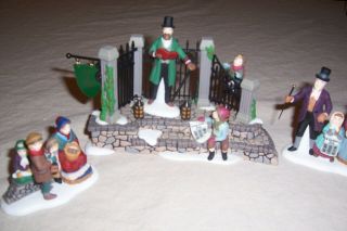 Dept 56 Dickens Village - A Christmas Carol Reading By Charles Dickens - 58403 -