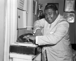Fats Domino Rock And Roll Pioneer - 8x10 Publicity Photo (op - 699)