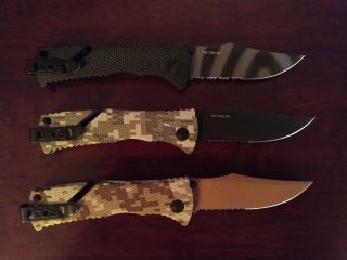 Sog Trident Folding Knife Assisted 3.  75 " Combo Blade,  Grn Handles Set Of Three