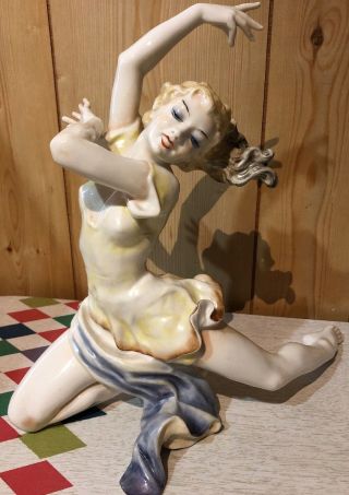 Hutschenreuther Porcelain Dancer “the Finale” Art Deco Figurine Colors K Tutter