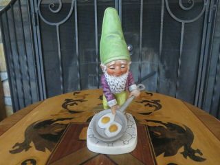 Goebel Hummel Co - Boy Gnome Bit The Bachelor Frying Eggs Well 503 Tmk - 4 Figurine