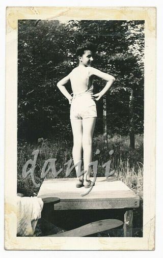 Swimsuit Girl In Classic Betty Grable Pose 1944 Pinup Photo