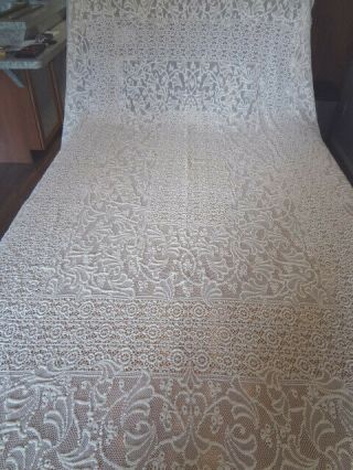 Fabulous Vintage Off White Quaker Lace Tablecloth - 83 " By 54 "