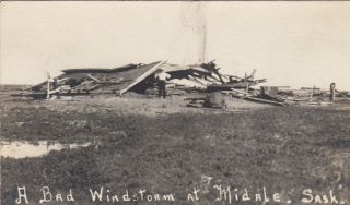 Rp: Midale,  Sask. ,  Canada,  00 - 10s ; A Bad Windstorm