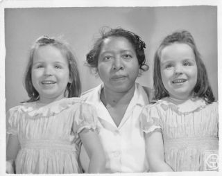 At Work - Black African American Domestic Nanny Raising White Kids Vtg Photo 211