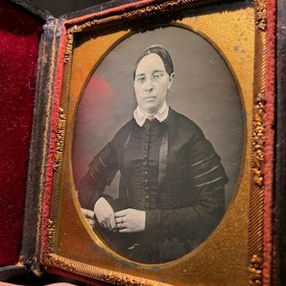 1/6 Plate Tinted Daguerreotype Of Intellectual Looking Woman With Glasses Books