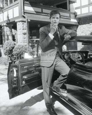 Jack Lord As Steve Mcgarrett In " Hawaii Five - O " - 8x10 Publicity Photo (fb - 102)