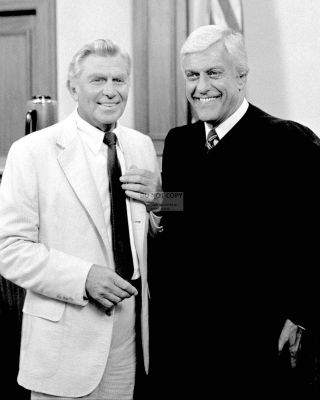 Andy Griffith & Dick Van Dyke On " Matlock " Set - 8x10 Publicity Photo (fb - 004)