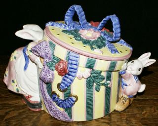 1995 Fitz And Floyd Cotton Tailors Bunny Rabbit Hat Box Cookie With Bunnies