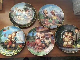 Set Of 5 Danbury Hummel Plates