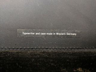 Vintage OLYMPIA SM9 De Luxe Typewriter With Case,  Western Germany 1969 5