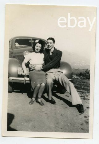 1940s Snapshot Photo Lady And Man Sitting On Car Fender California License Plate