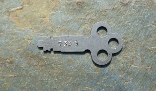 Antique Flat Steel Key Eagle Lock Company 73d3 Eagle Key 73d3 1 - 5/8 "