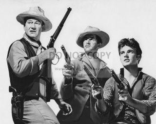 John Wayne,  Dean Martin And Ricky Nelson In " Rio Bravo " - 8x10 Photo (az494)
