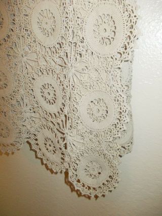 Vintage Hand Crocheted Ivory/ecru Tablecloth 70 X 130 Rectangle Ecu