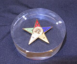 Vintage Oes,  Order Of The Eastern Star,  Glass Paperweight