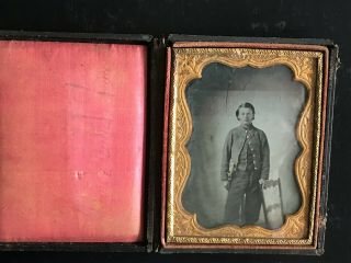 Daguerreotype Of Civil War Soldier In Full Case