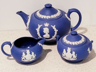 Wedgwood Jasperware Queen Elizabeth Coronation Teapot Sugar Creamer Dark Blue