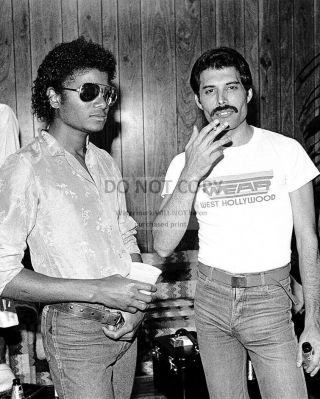 Michael Jackson And Freddie Mercury In 1980 - 8x10 Publicity Photo (op - 046)