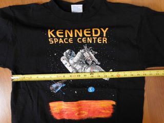 Black Pre - Owned Kennedy Space Center T Shirt Size L (44) Made in USA 5
