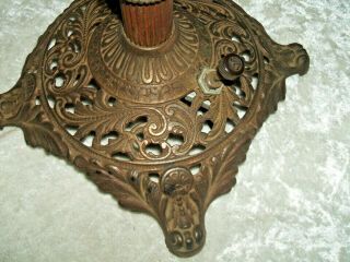 ANTIQUE B & H FLORAL BANQUET OIL LAMP CONVERTED TO ELECTRICITY YEARS AGO 8