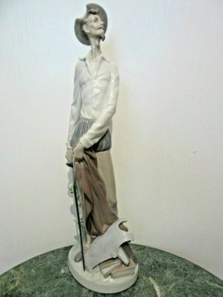 Retired 4854 Lladro Figurine Don Quixote Standing With Sword Quijote