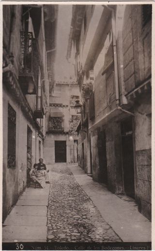 Rp: Toledo,  Spain,  20 - 30s ; Calle De Los Bodegones