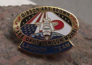 Nasa Space Shuttle Sts 47 Endeavour Microgravity Research Mission Pin Badge