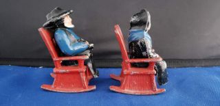 Vintage Cast Iron Amish Rocking Chair Figure Grandma Grandpa Salt Pepper Shaker 2
