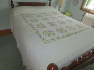 Vintage Hand Crafted Off - White Floral Patchwork Cotton Quilt - 68 " X 70 "