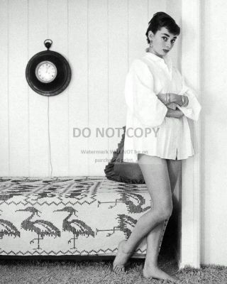 Audrey Hepburn Legendary Actress - 8x10 Publicity Photo (ab - 341)