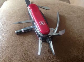 Wenger Swiss Army Knife & multi tool kit with case to put on belt - bits,  pliers 7