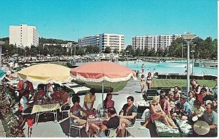 Postcard Ny Concord Hotel Catskills Chrome Exterior Poolside Vtg Clothes Table