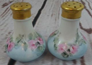 Bavaria Salt And Pepper Shakers Pink Roses Gold Plated Top Vintage Porcelain 3 "
