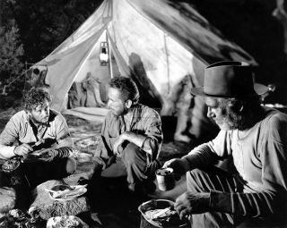 Humphrey Bogart In " The Treasure Of The Sierra Madre " - 8x10 Photo (fb - 824)