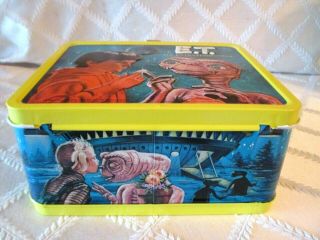 1982 - E.  T.  THE EXTRA TERRESTRIAL METAL LUNCHBOX & THERMOS - - 99.  9 4