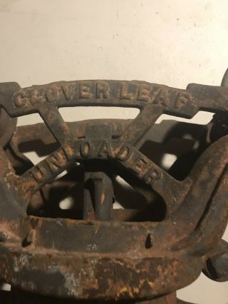 Antique Cloverleaf “UNLOADER” Cast Iron Hay Trolley Barn Pulley 2