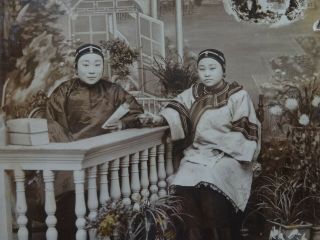 1 China real photograph two girls 1910 Shanghai 210 Peking Hong Kong 2