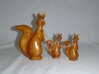 Vtg Mid Century Faux Wood Plastic Kangaroo Mom & Joeys Family Ross Prod