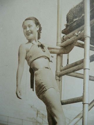 1940 ' S ? CHINA/CHINESE GIRL MODEL GLAMOUR POSTCARD.  R/P UN - POSTED 2