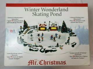 Mr Christmas Winter Wonderland Lighted Moving " Skating Pond " Music