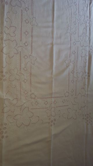 Gorgeous Vintage Embroidery Pull Work Banquet Size Tablecloth 66 
