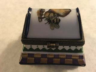 MIDWEST OF CANNON FALLS 1997 TRACY PORTER BEE ON PEAR TRINKET BOX - HAND - PAINTED 4