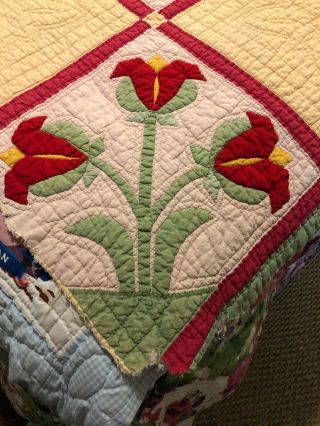 Vintage 1940’s Handmade Twin Full Size Quilt Tulips Shabby 7